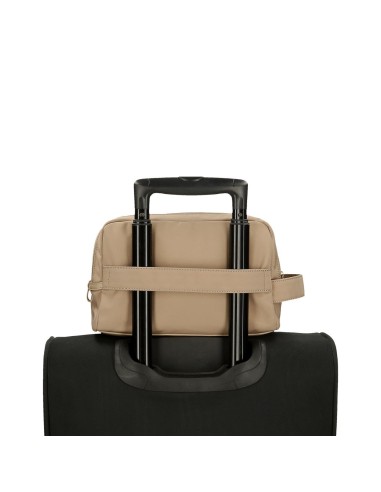 8174441 NECESER 2C REEBOK CHERRY