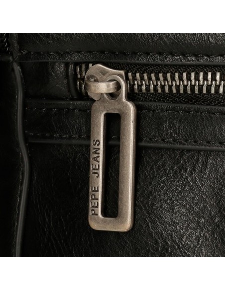 7234341 MONEDERO-NECESER 3C. PJL BERA NEGRO 7234341 MONEDERO-NECESER 3C. PJL BERA NEGRO