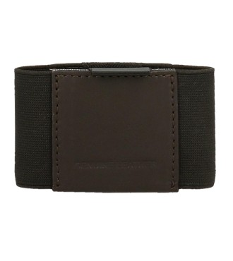 7370632 TARJETERO PJL BADGE MARRON 2